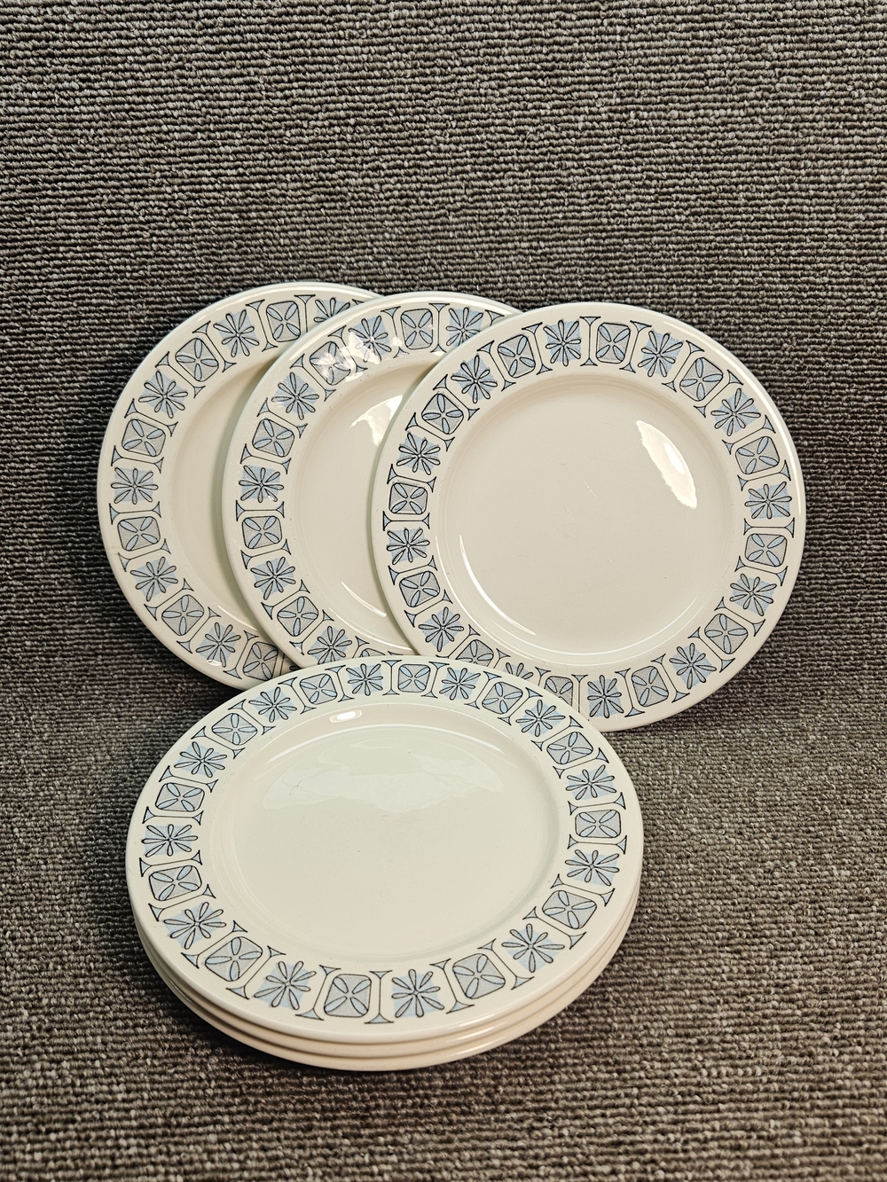 Six Taylorstone ‘Corinthian’ Bread Salad Plate Taylor Smith Taylor USA Vintage